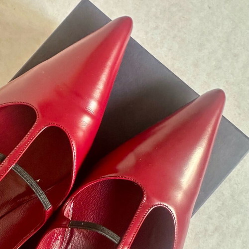 Prada women's pointed pump red with black detail like new