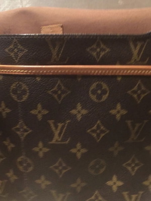 Louis Vuitton crossbody bag used, brown with multiple pockets