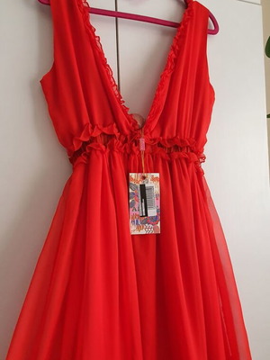Amuse Maxi Dress New With Embroidered Flowers Red M