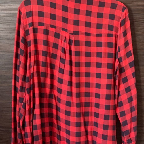 Shirt used size M, black and red