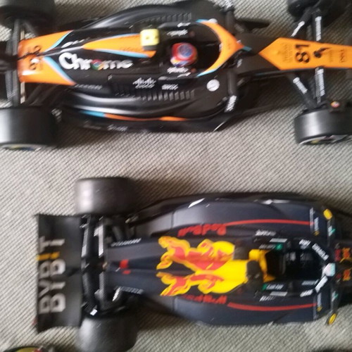 Max Verstappen, Oscar Piastri, Lando Norris (1/24) - package