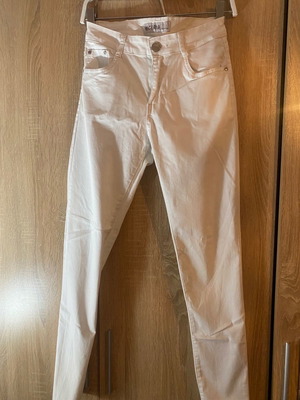 White pants large like new
