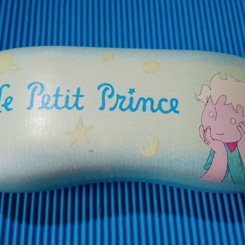 Θήκη για γυαλιά Little Prince μεταχειρισμένη, φωσφορίζουσα