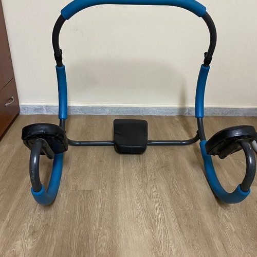 Abdominal exercise device used for home fitness