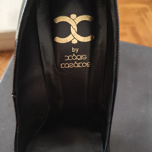 Xaris Kazakos black patent leather pumps, size 40, made in Italy