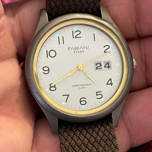 Men's watch used with titanium case