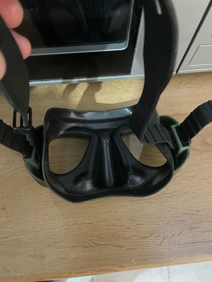 Super Occhio Camo Low Volume Diving Mask used for Spearfishing
