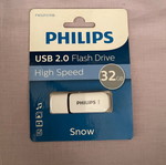 Philips 32 GB flash drive new