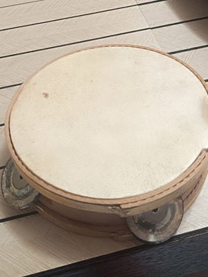 Small wooden traditional tambourine 15cm used, vintage decorative