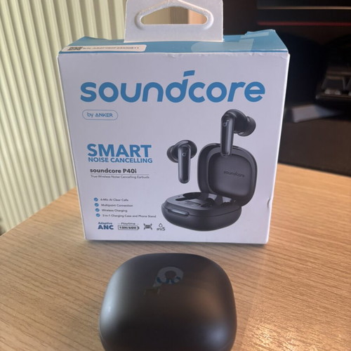 Soundcore P40i right earbud by Anker