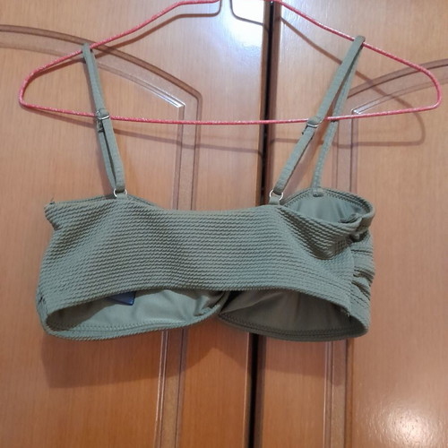 H&M swimsuit top with adjustable straps, green