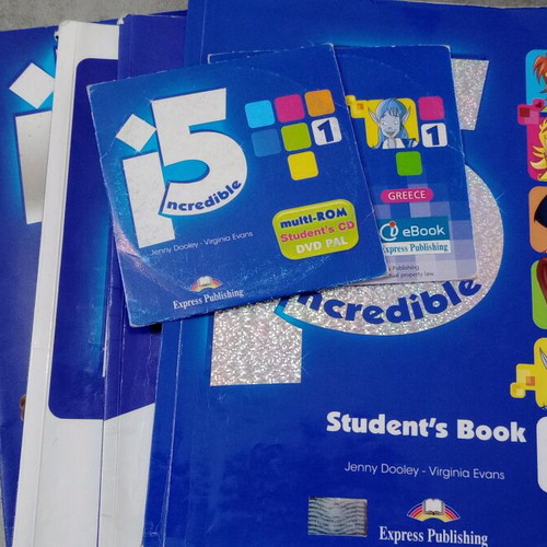 Incredible 5 1 English books like new, student's book, workbook, grammar, DVD, ebook