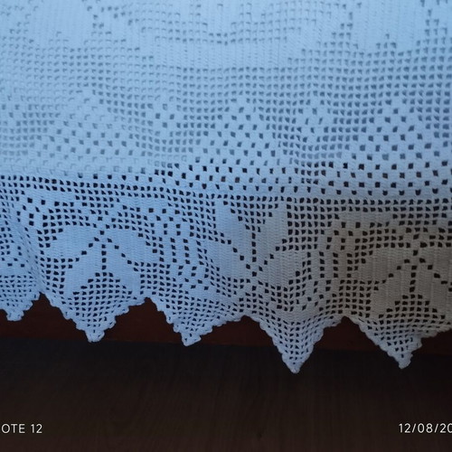 Handmade white knitted blanket like new with traditional design