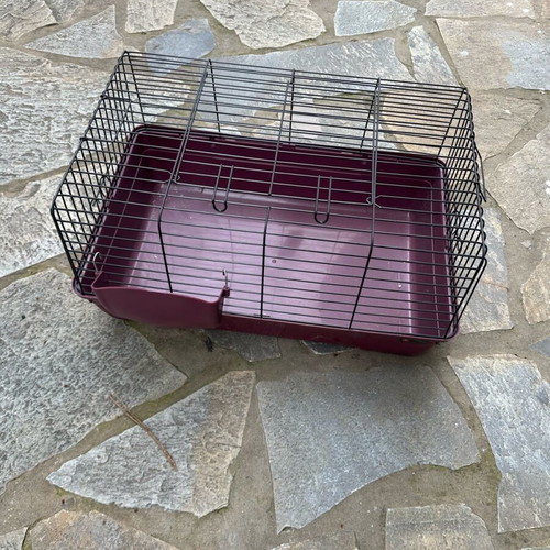 Rabbit cage like new in excellent condition