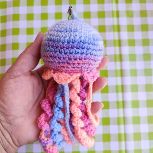 Knitted jellyfish doll rainbow new for babies