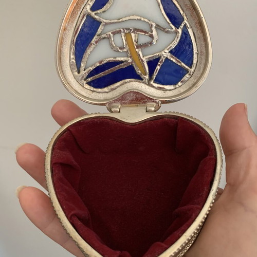 Vintage heart jewelry box 1980s with velvet and stained glass design