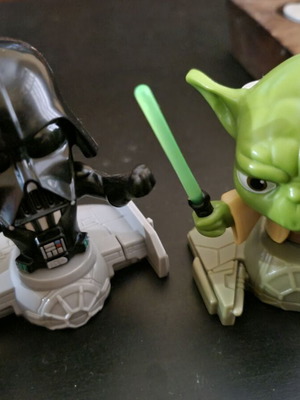 Φιγούρες Star Wars Yoda και Darth Vader σαν καινούργιο
