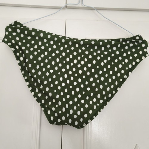 Diver bikini set like new, tropical and polka dot pattern, size 48E