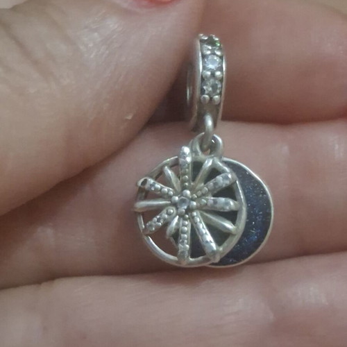 Pandora charm 'The Best Is Yet to Come' firework with zirconia stones