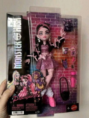 Monster High Draculaura G3 doll brand new