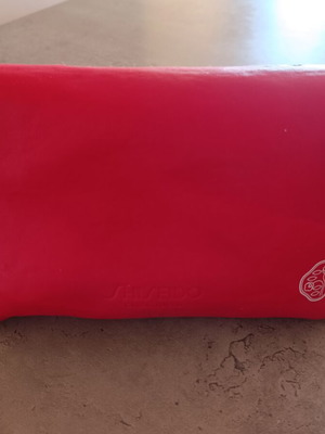 Makeup bags used, set of 3 with Shiseido, Body Shop and Apivita