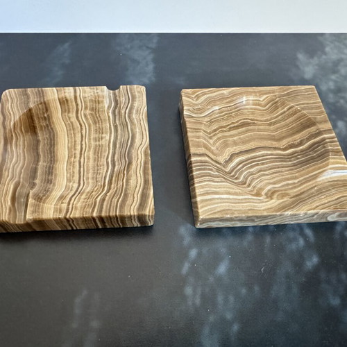 Onyx ashtrays set of two like new
