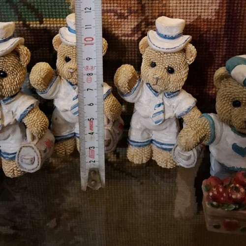 Vintage figures like new