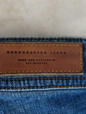 Zara Man τζιν παντελόνι σαν καινούργιο, μέγεθος XL, μπλε με καφέ ραφές