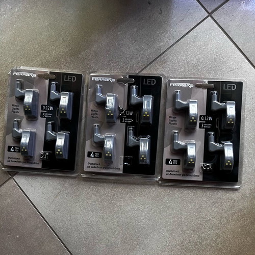 Cabinet lights new in sealed boxes