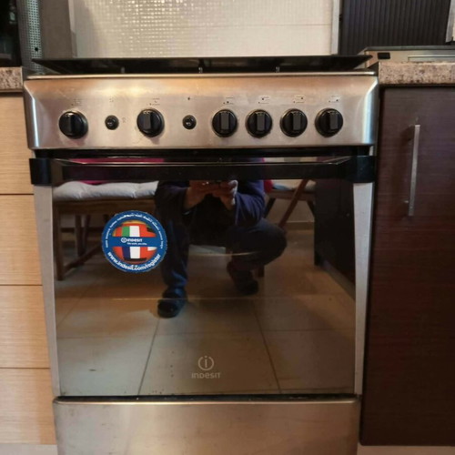 Intesit gas stove used with gas bottle