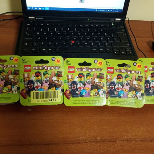 Lego Minifigures Series 27 new, pack of 5