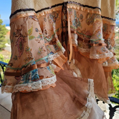 Lulu Paris silk skirt medium like new