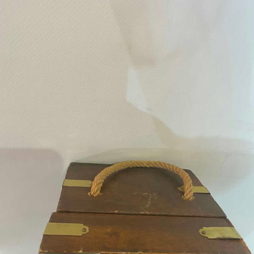 Vintage wooden wine case used, 12x13x35 cm with minor wear