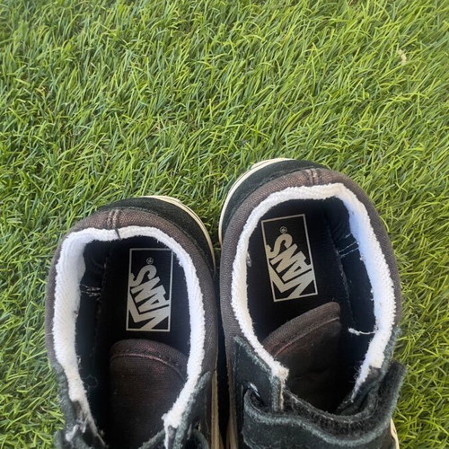 Vans Old Skool V Kids Sneakers used, size 26, black