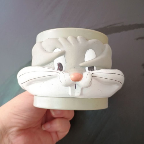 Looney Tunes Bugs Bunny collectible plastic mug used, very good condition