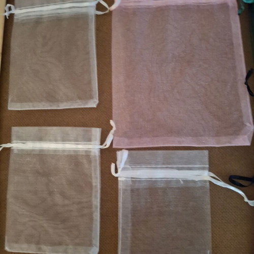 Pouches like new, set of 8, various sizes