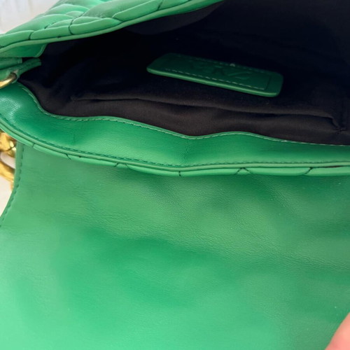 Zara shoulder bag green like new with gold chain
