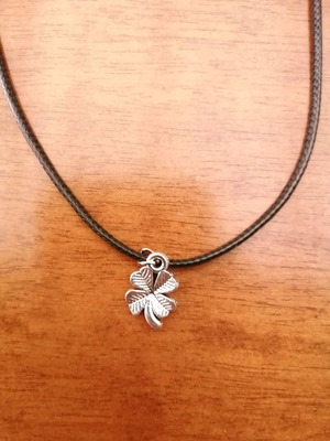 Leather pendant necklace new