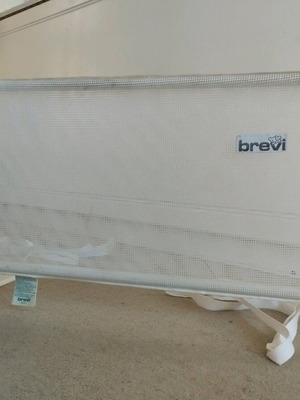 Brevi Bed Safety Rail 90cm like new
