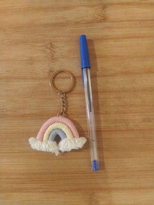 Macrame rainbow keychain like new, multicolor