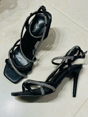 Migato black sandals with straps and rhinestones like new