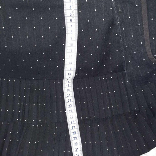 BCBG Max Azria set with mini skirt like new, black