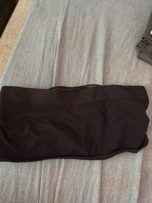Strapless bra black, new for teens