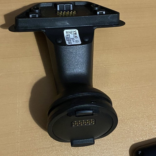 Garmin Move & Fun navigation screen with original dashboard mount like new
