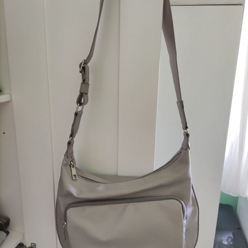 Carpisa crossbody bag new, light gray