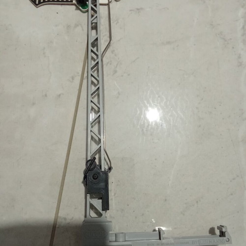 LGB 50300 G Scale Railway Signals, 3 pieces (1 functional + 2 for parts)