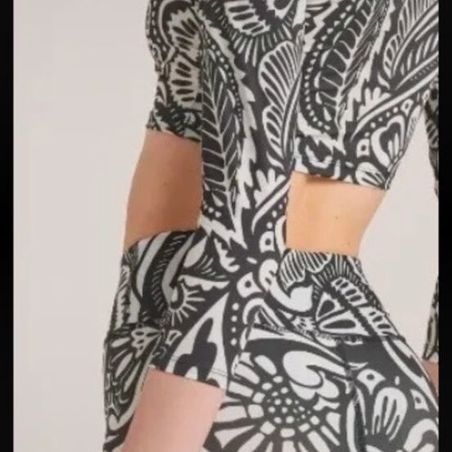 Baya set like new, size S, black and white