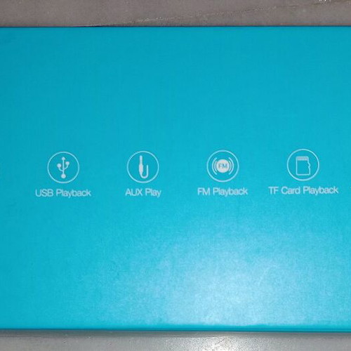 Celebrat SP-6 Portable Speaker like new