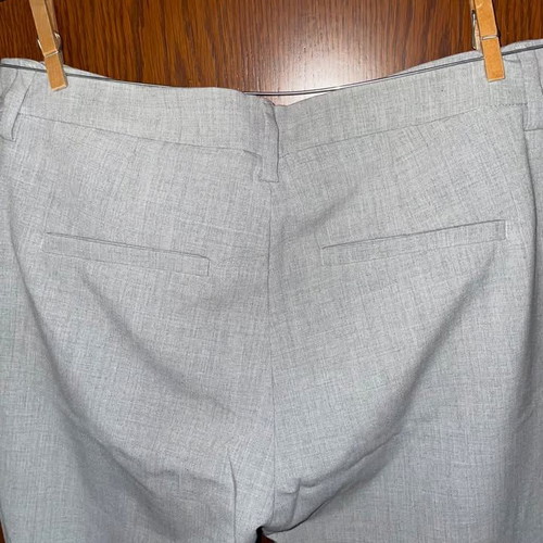 Bershka gray fitted office pants size 38 like new