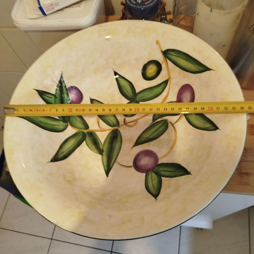 Large ceramic salad bowl used with chip